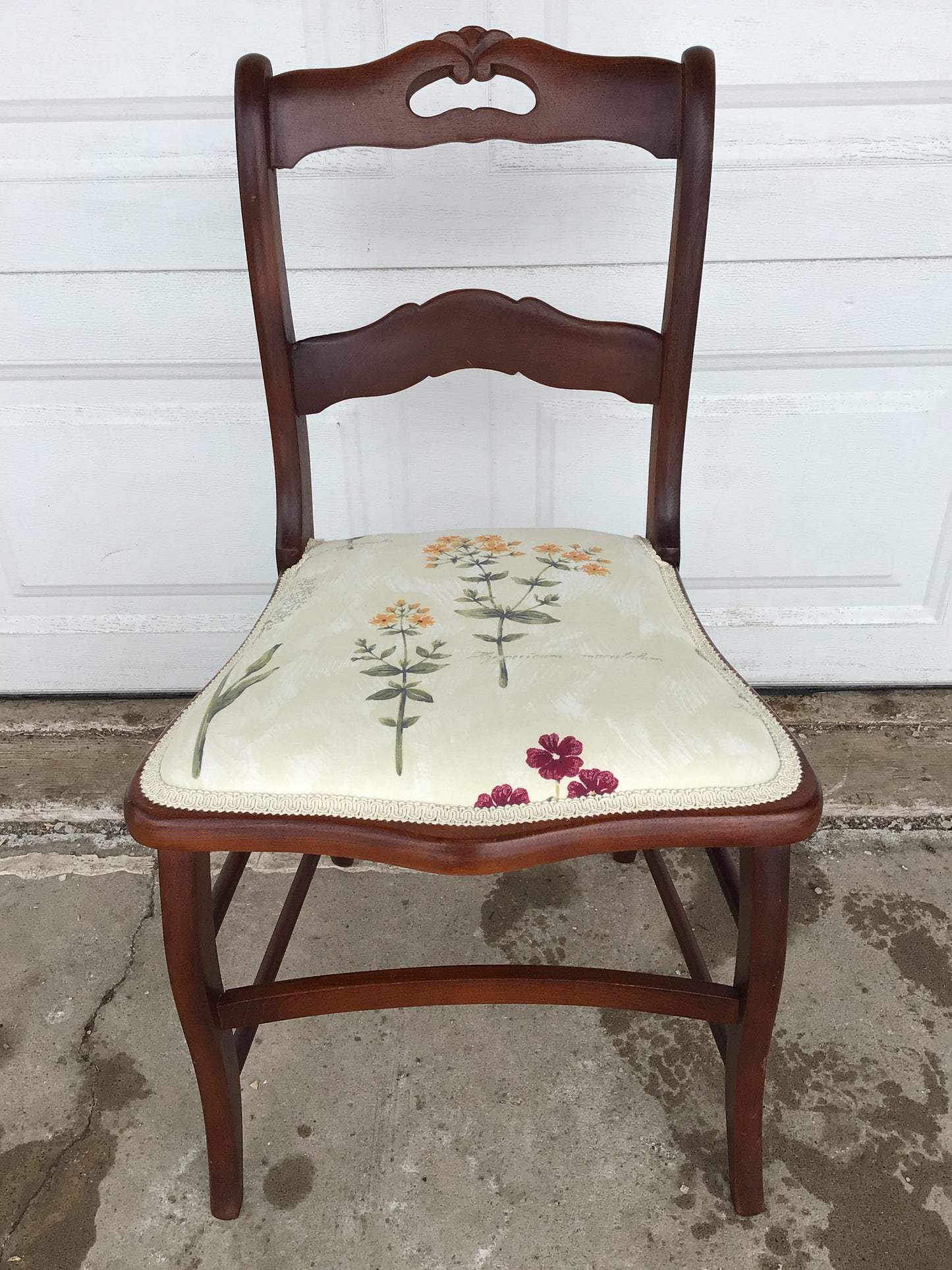 Vintage Ladder-Back Chair