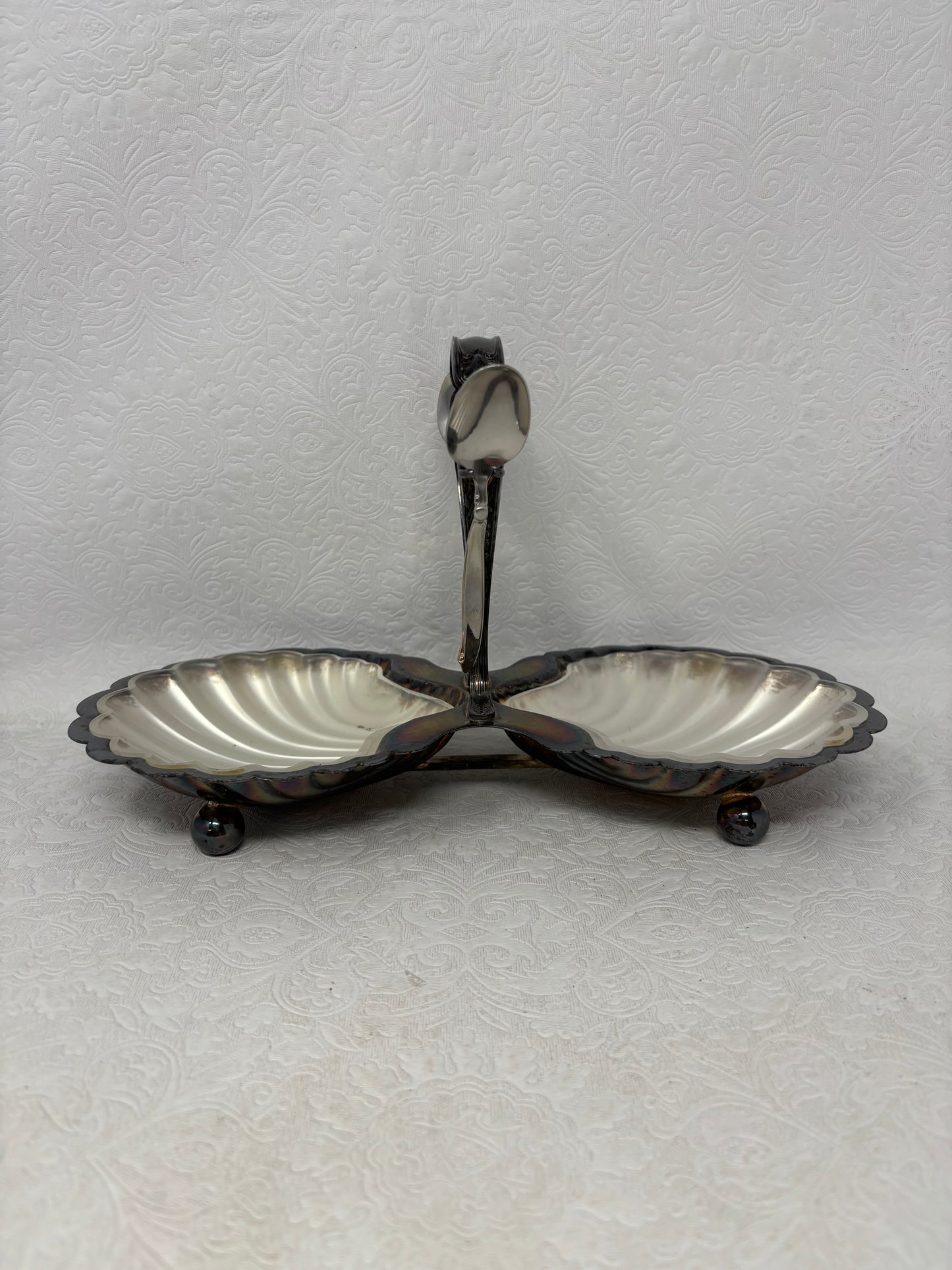 “Beresford Plate” Seashell Dish with 2 Spoons