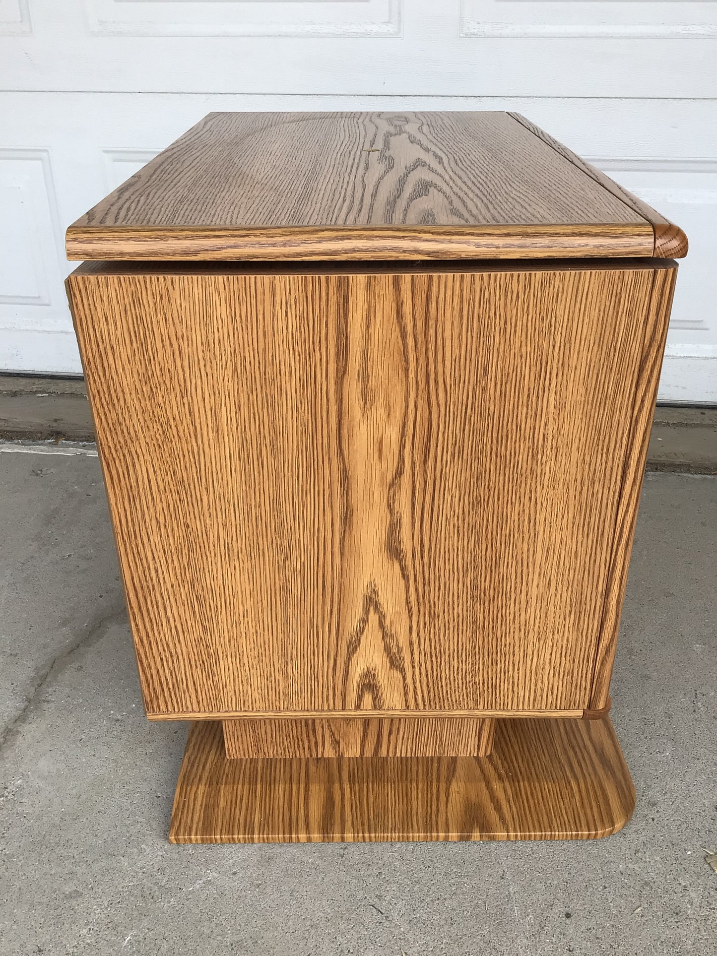 Retro Swivel Stand Oak Entertainment Cabinet