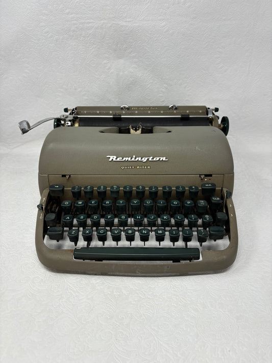 Vintage Remington Rand Quiet-Riter Miracle Tab Green Typewriter