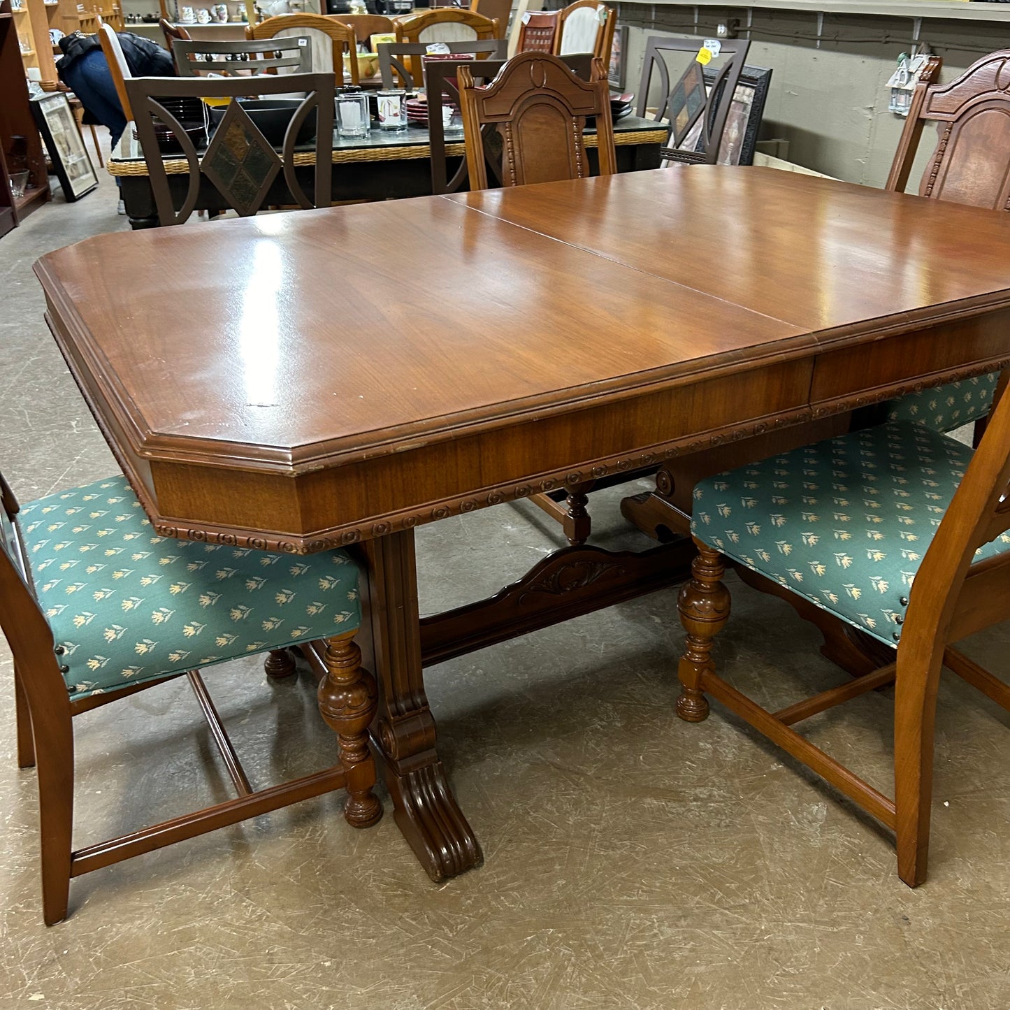 Jacobethan Style Dining Table with 6 Chairs