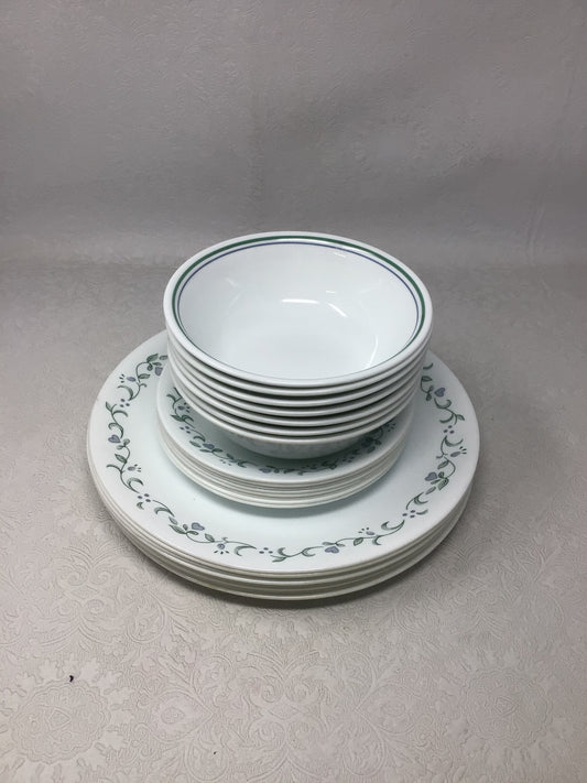 Set of 24 Corelle Dishes