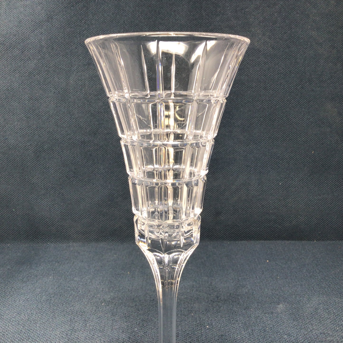 Mikasa Madison Ave Crystal Champagne Flutes