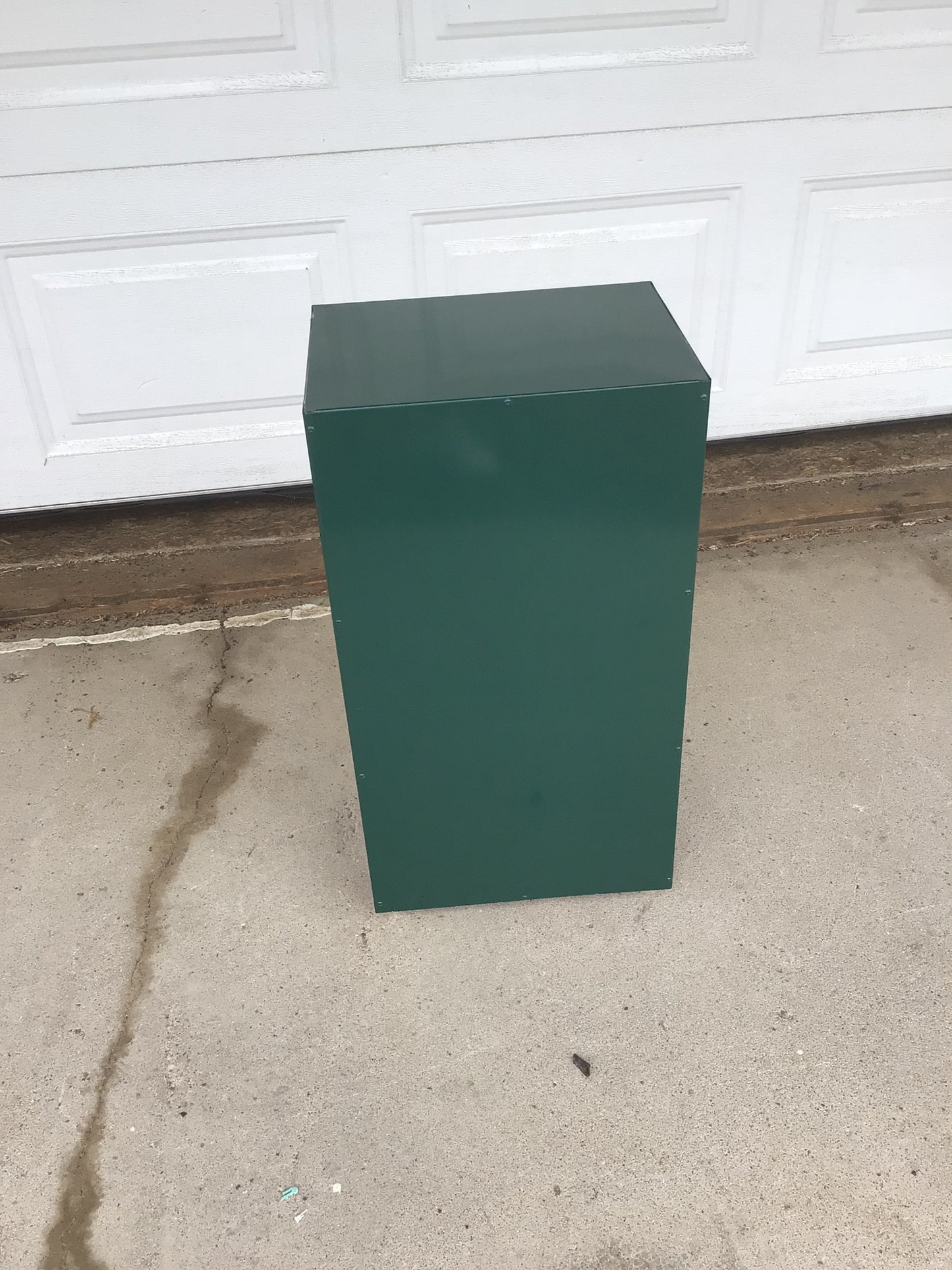 Metal Base Storage Unit