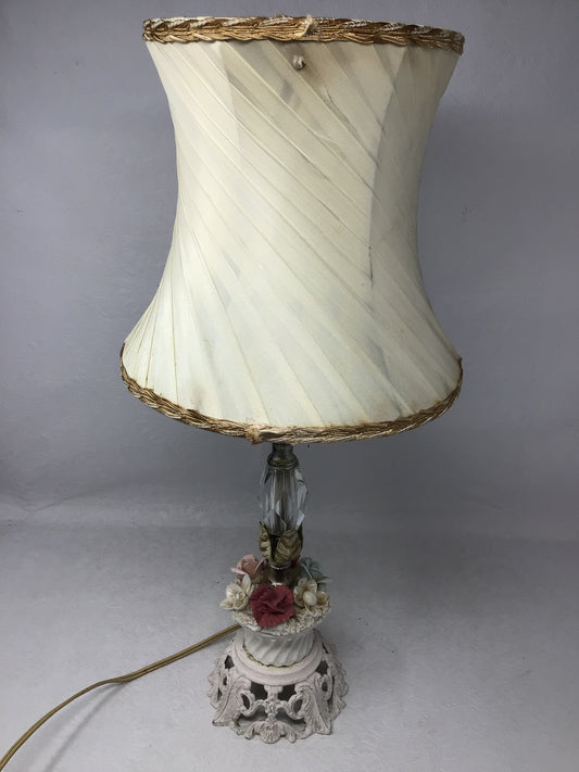 Vintage Style Floral Lamp