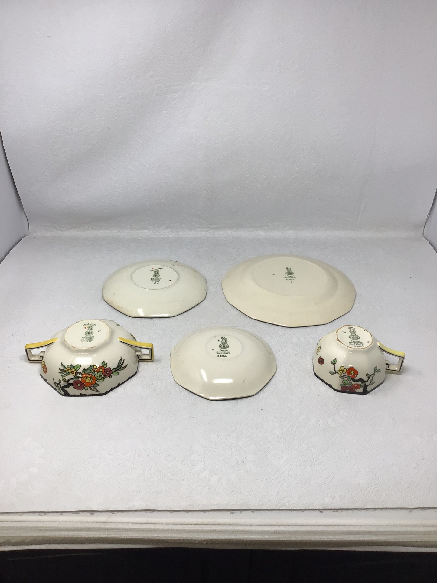 Royal Doulton “Woburn” Dinnerware Set of 22