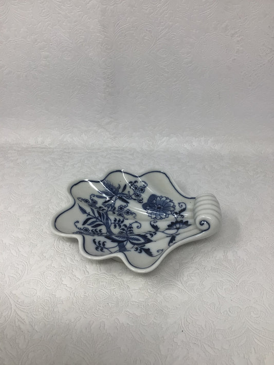 Blue Danube Shell Dish