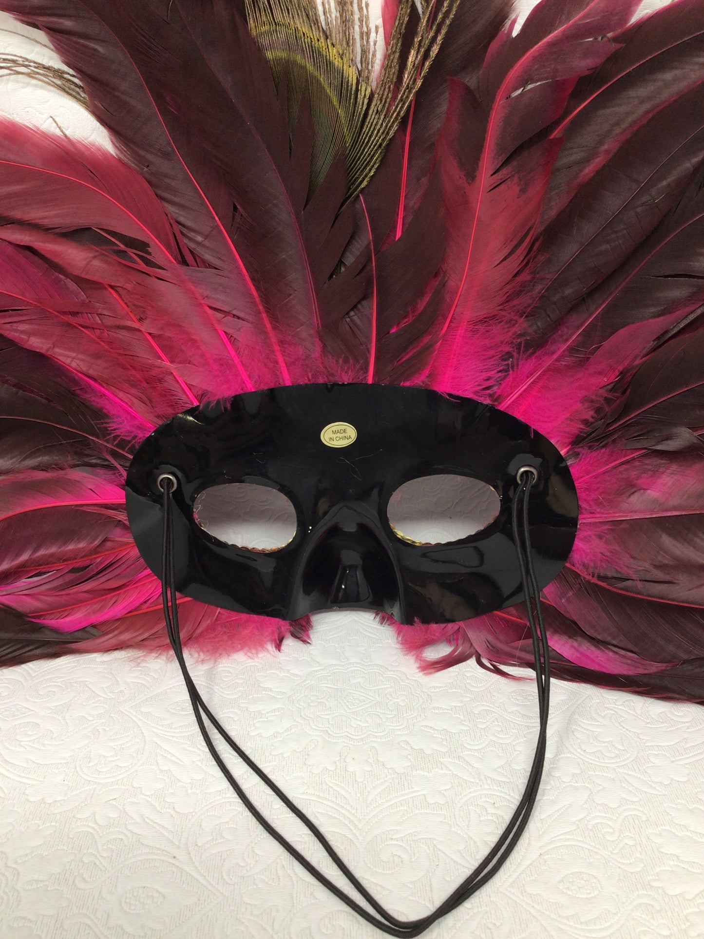 Set of 2 Feathered Masquerade Masks