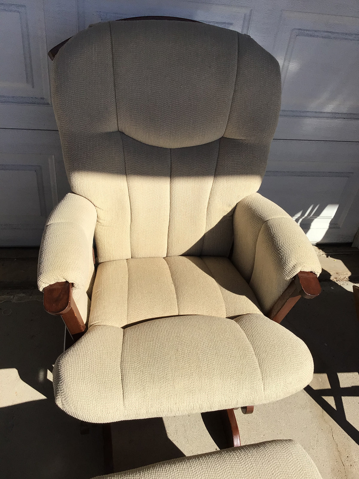 Rocker Glider with Ottoman