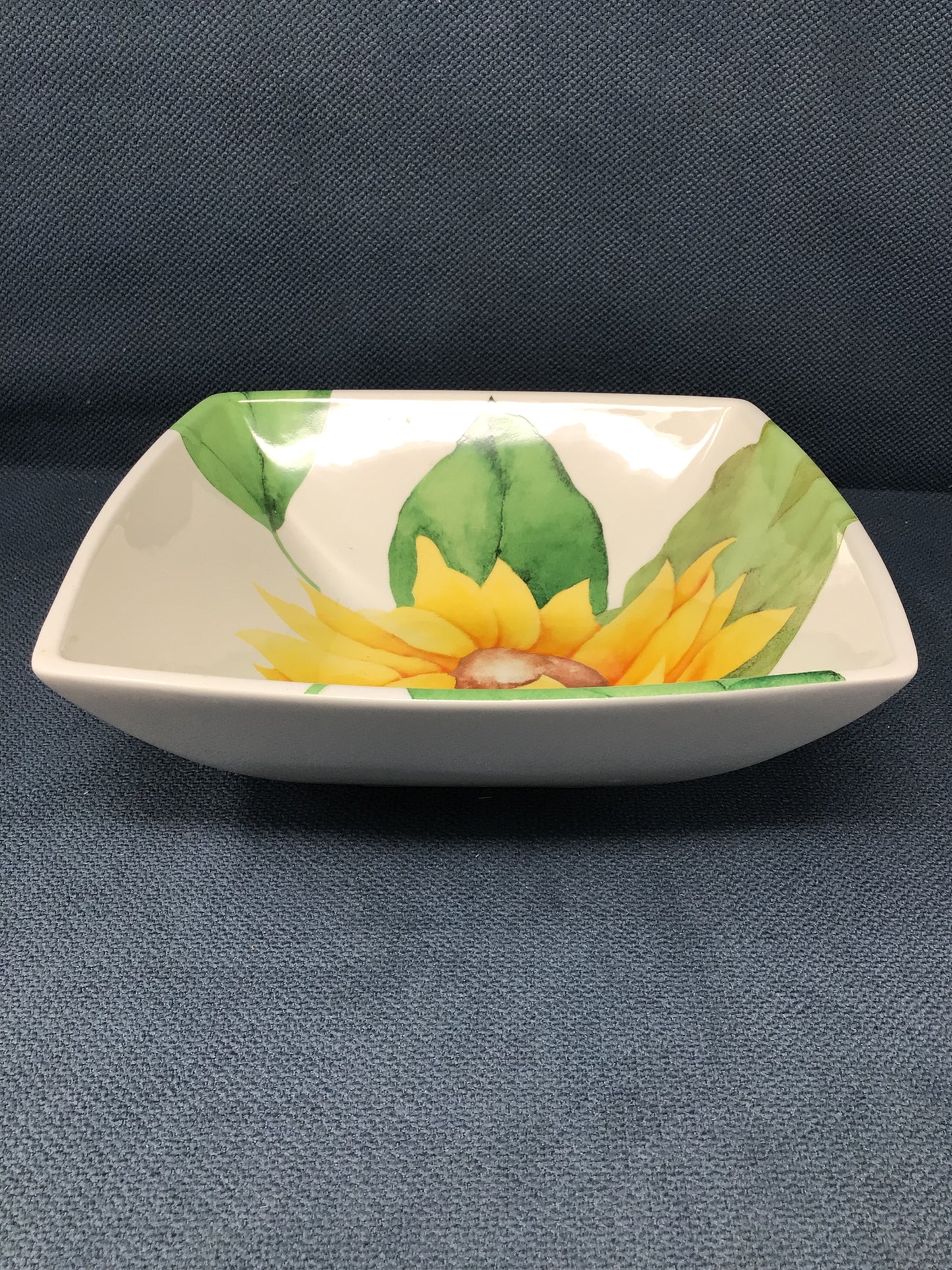 ‘Sunny Day’ Sunflower Bowl