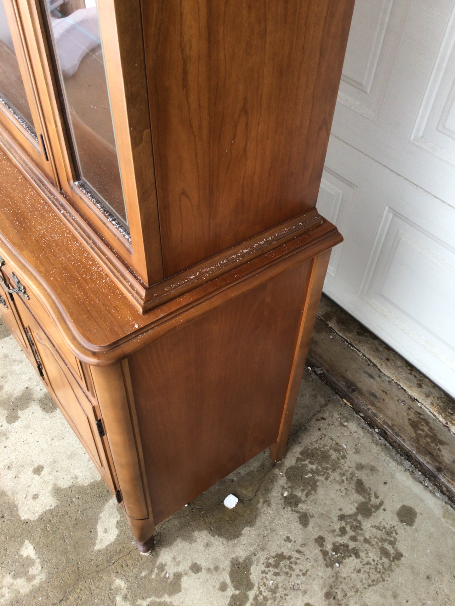 Vintage Knechtel Hutch