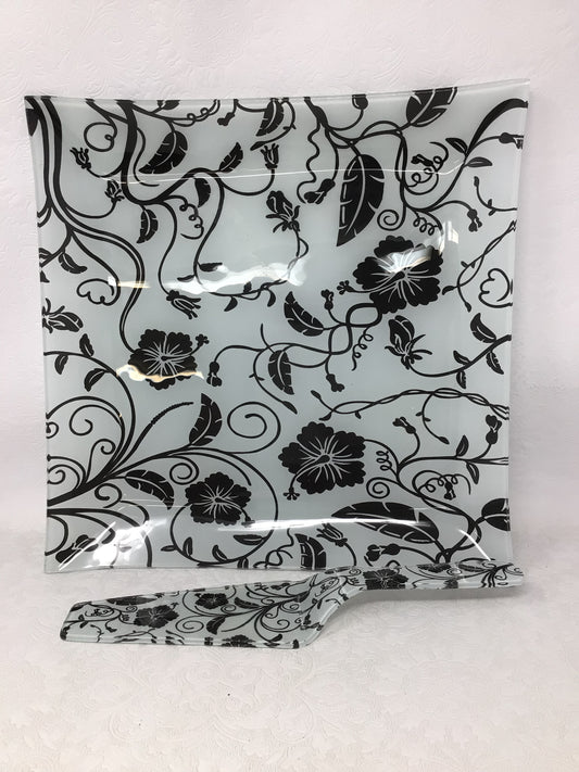 Black and White Floral Serving Set