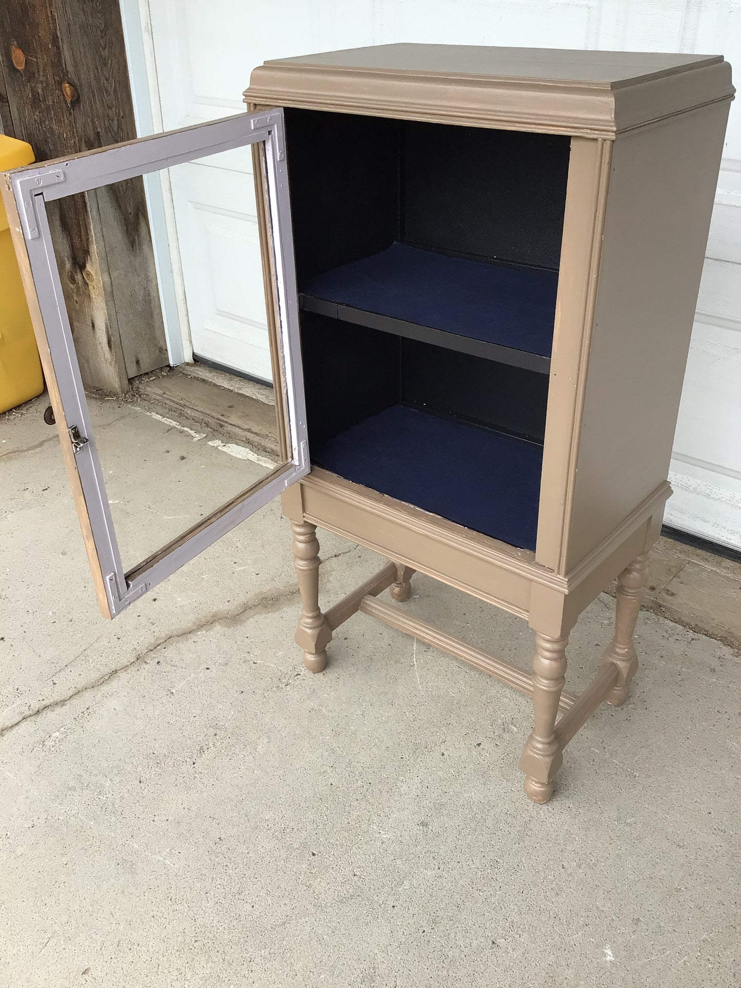 Mocha Brown Modern Standing Cabinet