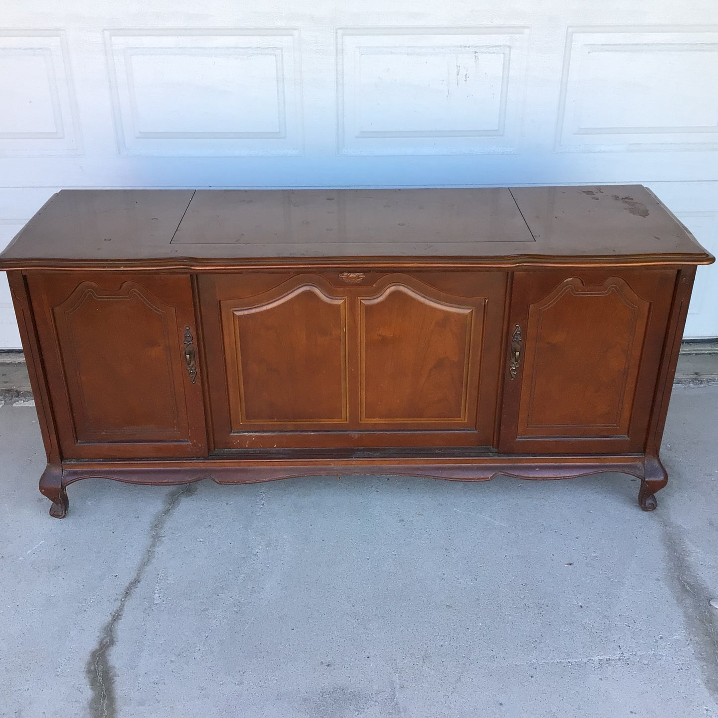 Vintage Wood Stereo Console