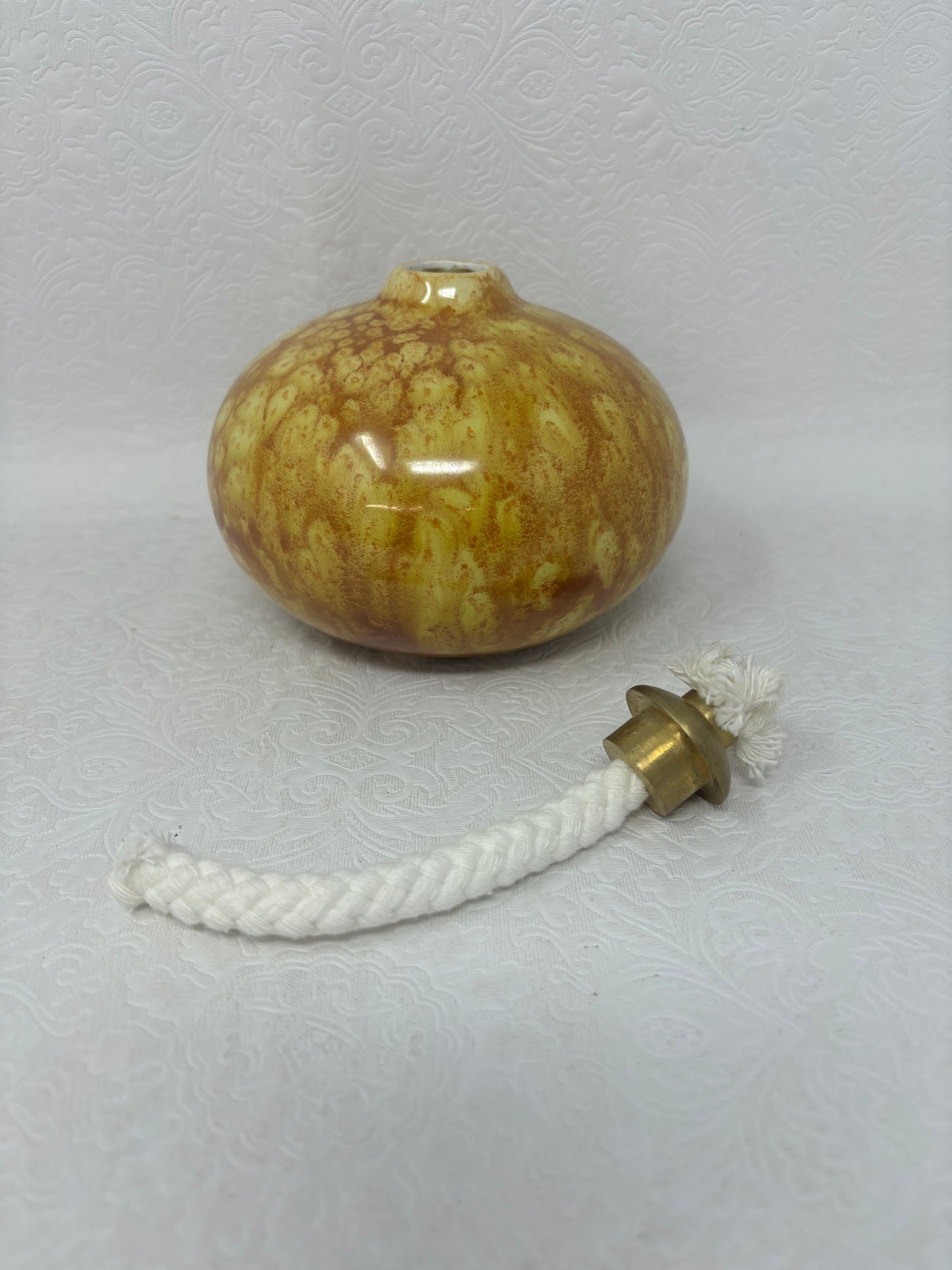 Ceramic Yellow Rope Wick Oil Candle