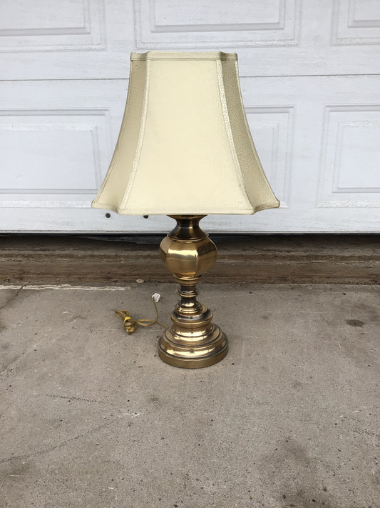 Lumiray Brass Lamp with Shade