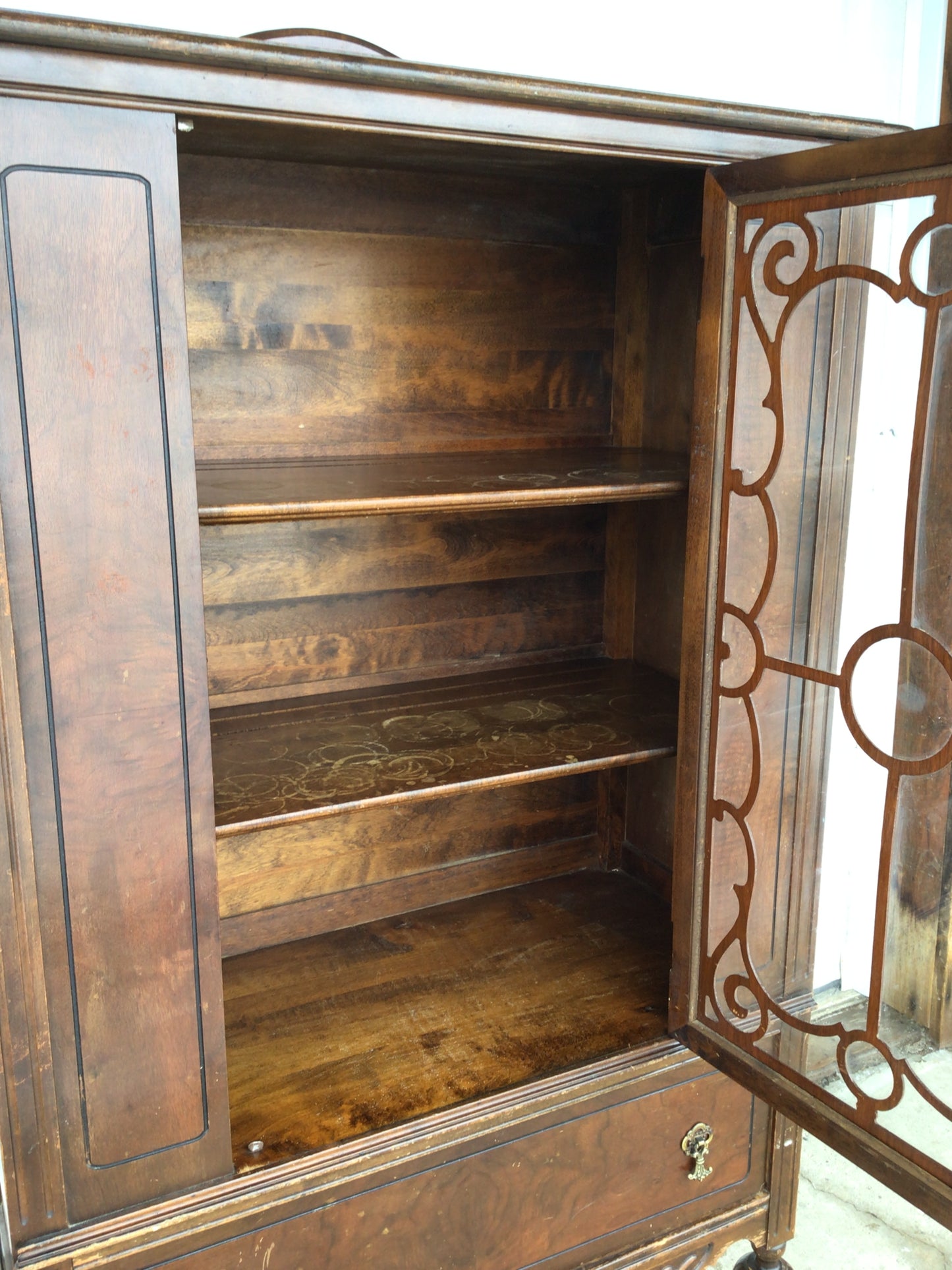 1930’s Hutch