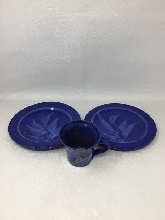 Blu-Glazed Mug and Two Plates