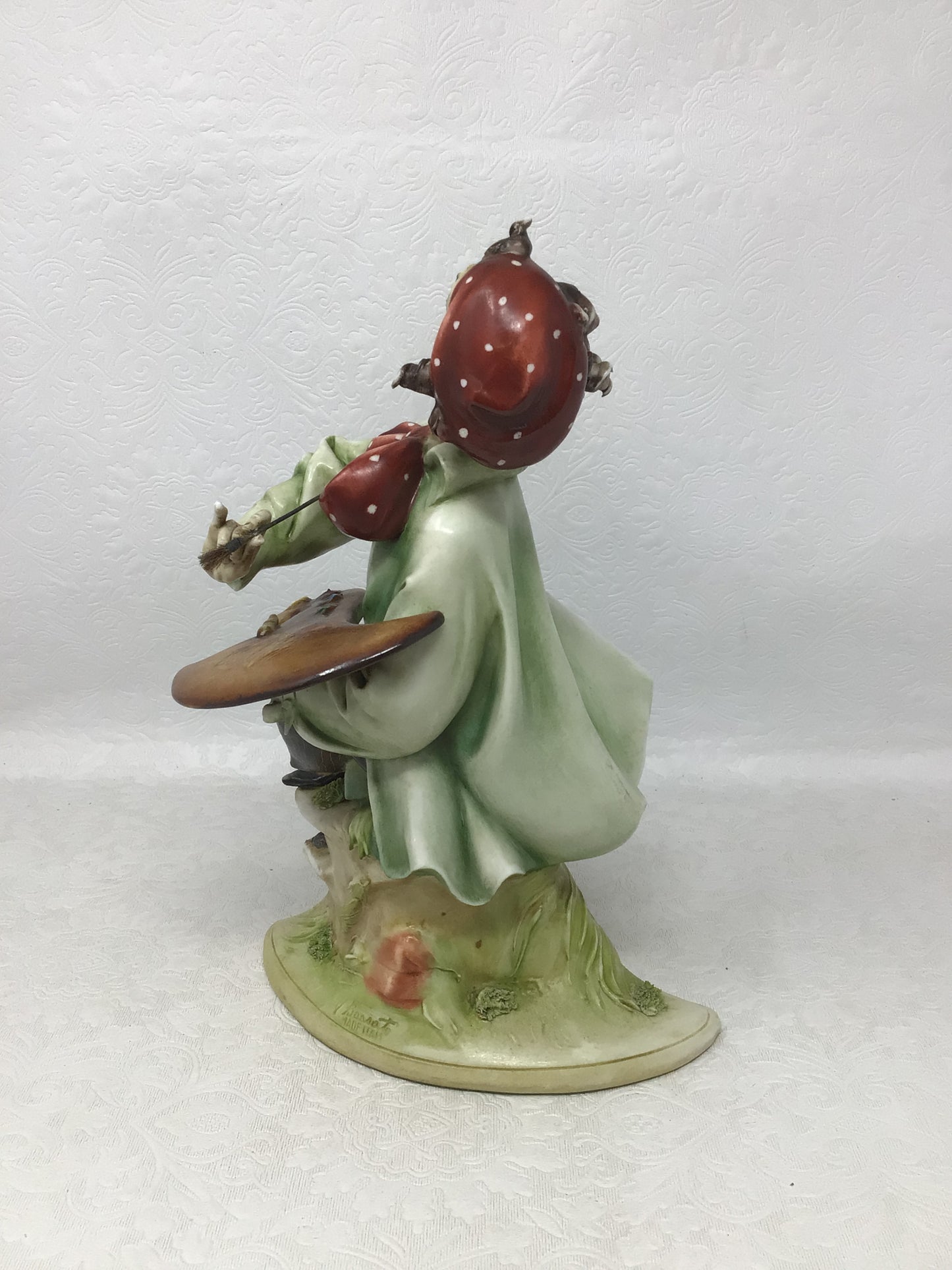 “The Painter Artist” Porcelain Figurine