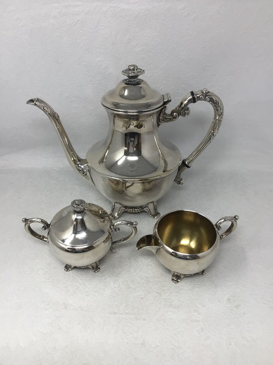 Wm.A Rogers Teapot, Creamer and Sugar