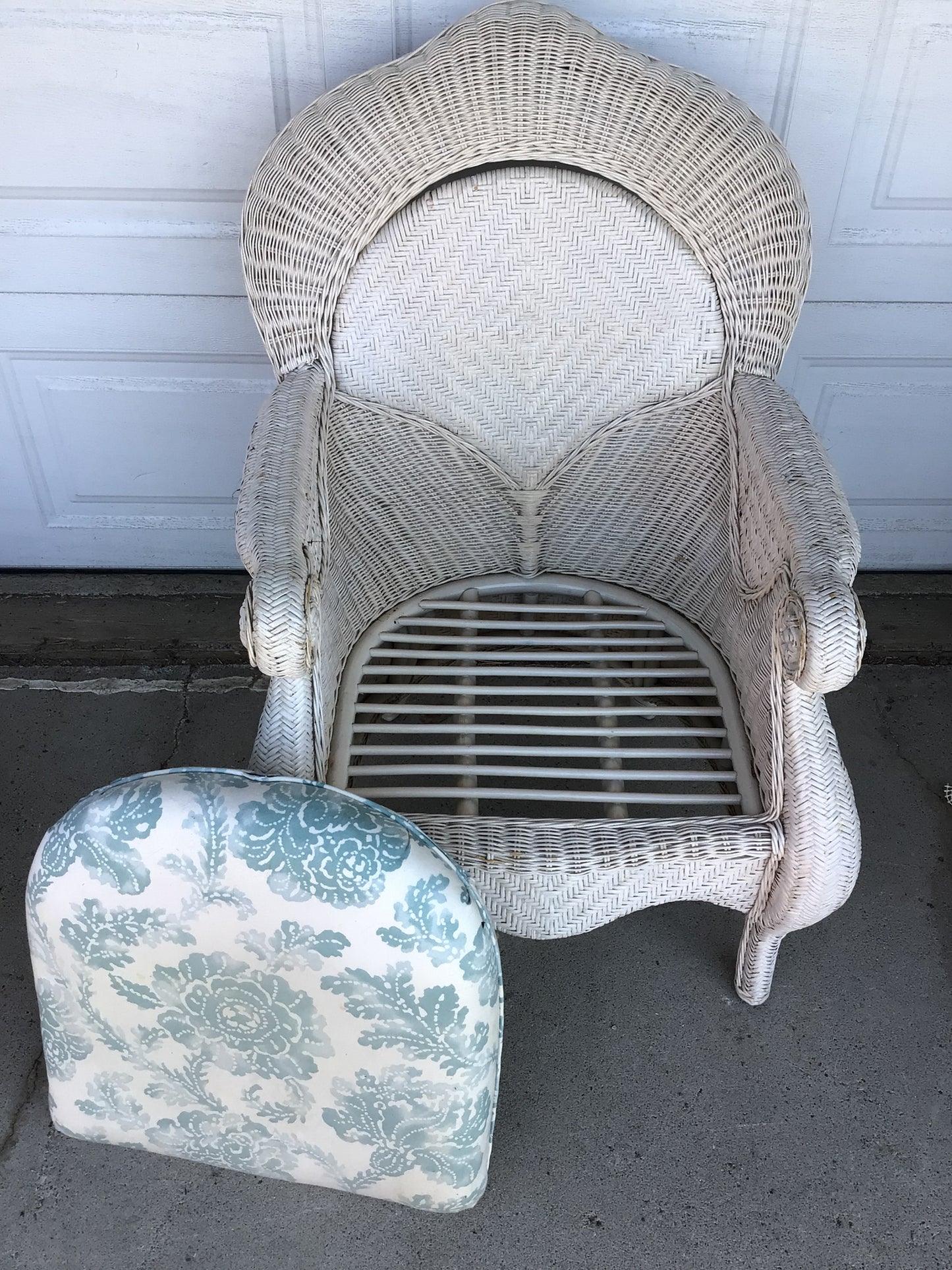 White Wicker Chair with Cushion