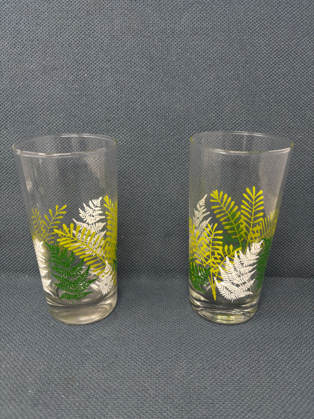 Set of 4 Leaf Pattern MCM Glasses