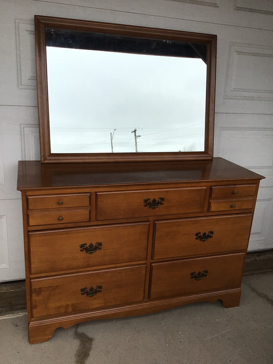 7 Drawer Vilas Dresser with Mirror