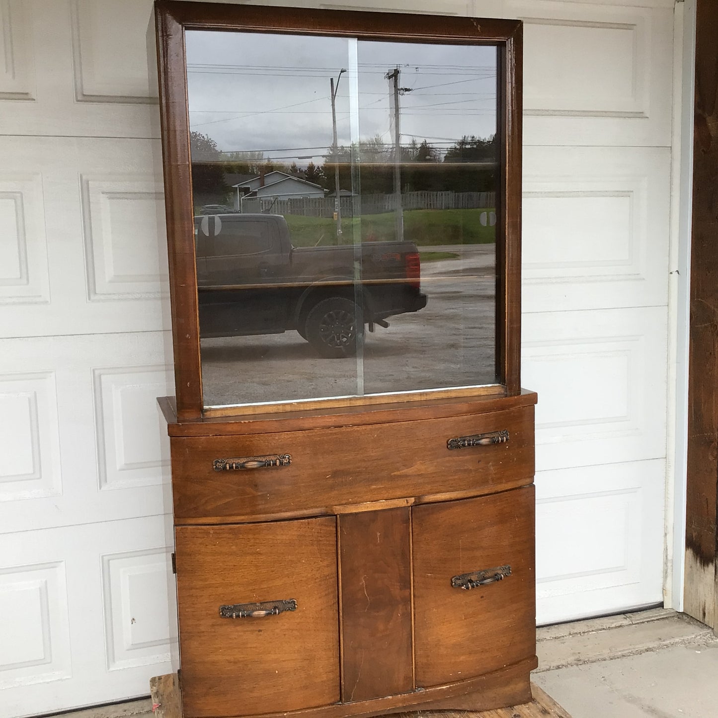 Vintage China Cabinet Hutch