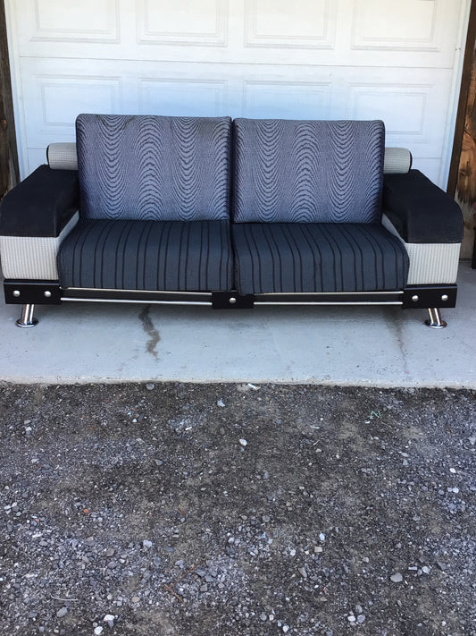 Contemporary 2-Seater Sofa
