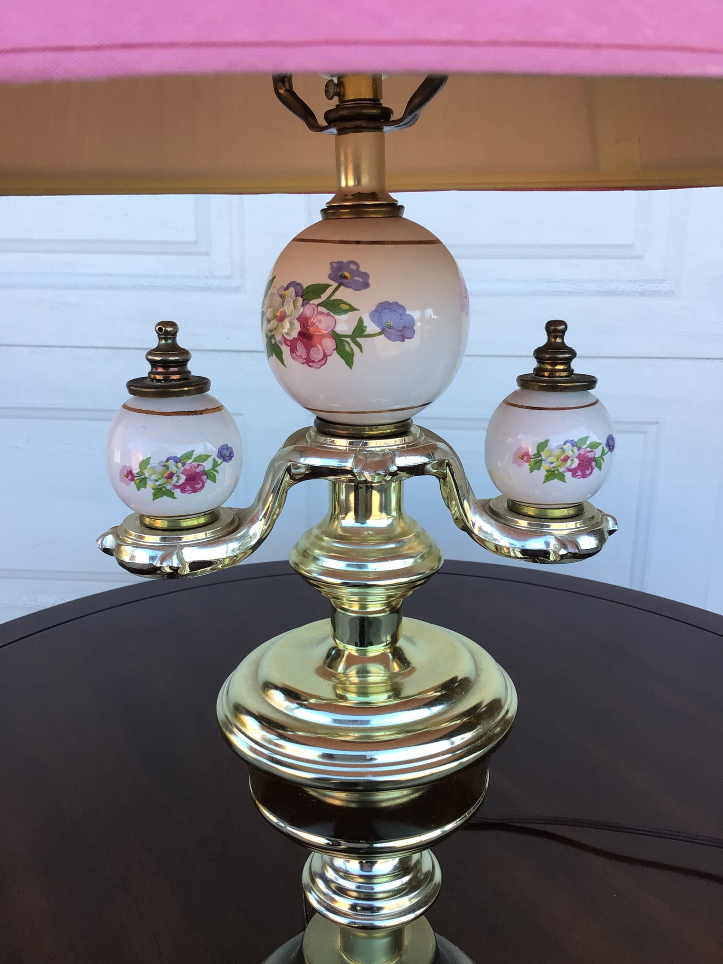 Vintage Like Pink Table Lamp