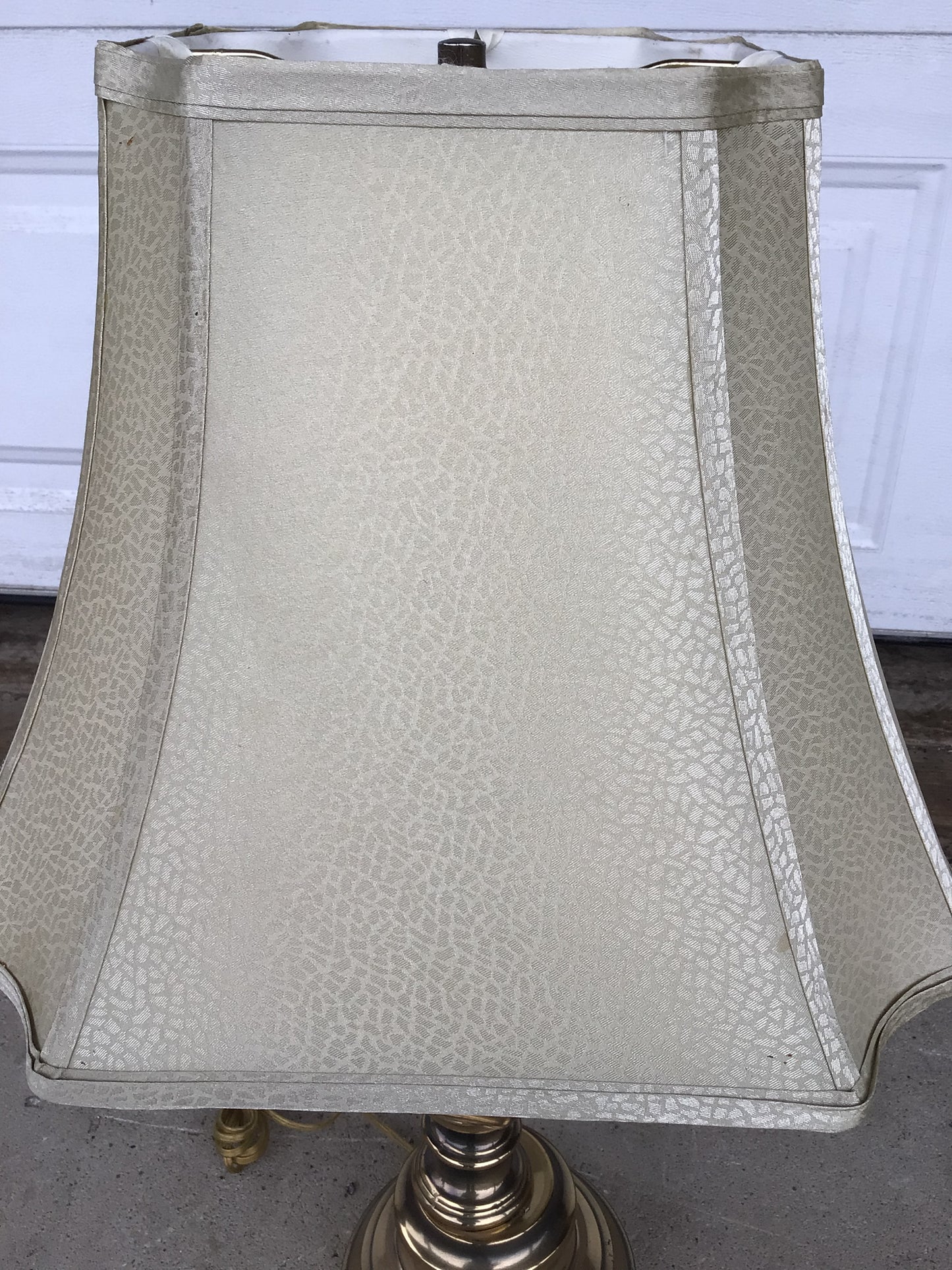 Lumiray Brass Lamp with Shade