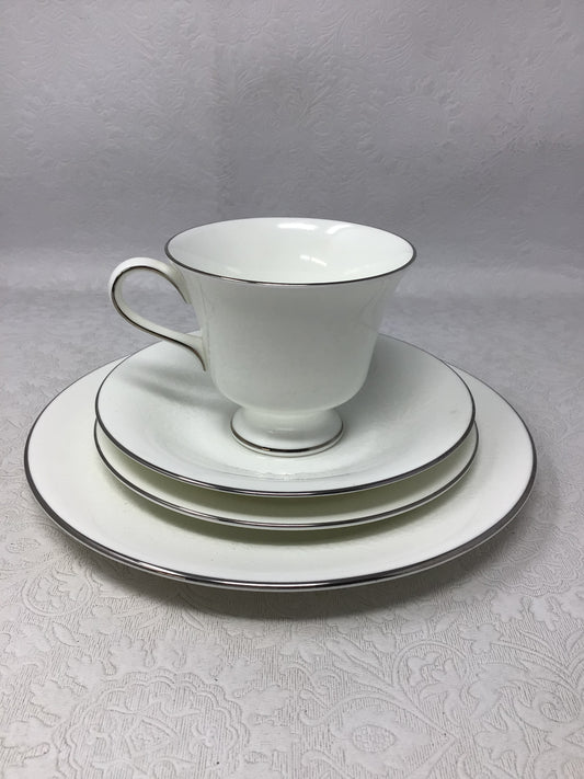Wedgwood Silver Ermine Teacup Set
