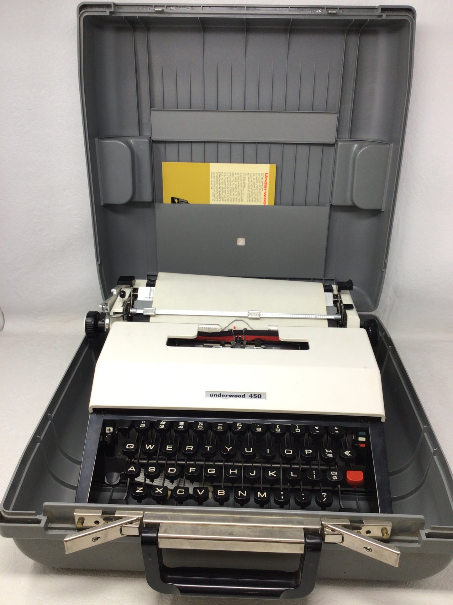 Underwood 450 Typewriter