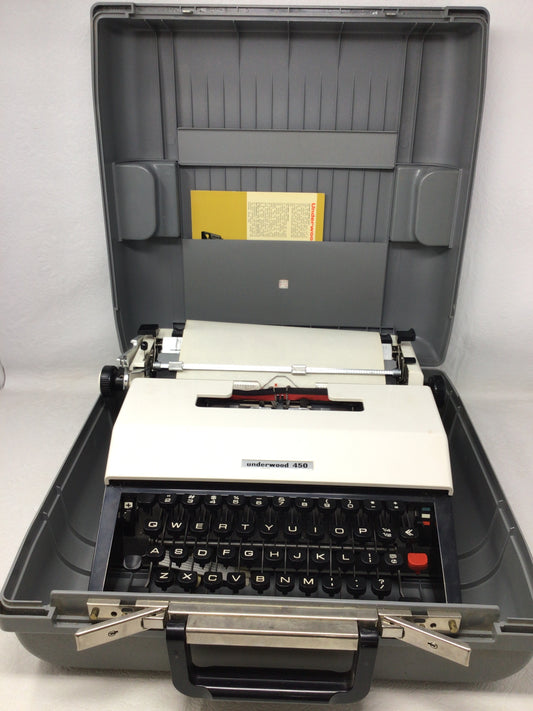 Underwood 450 Typewriter