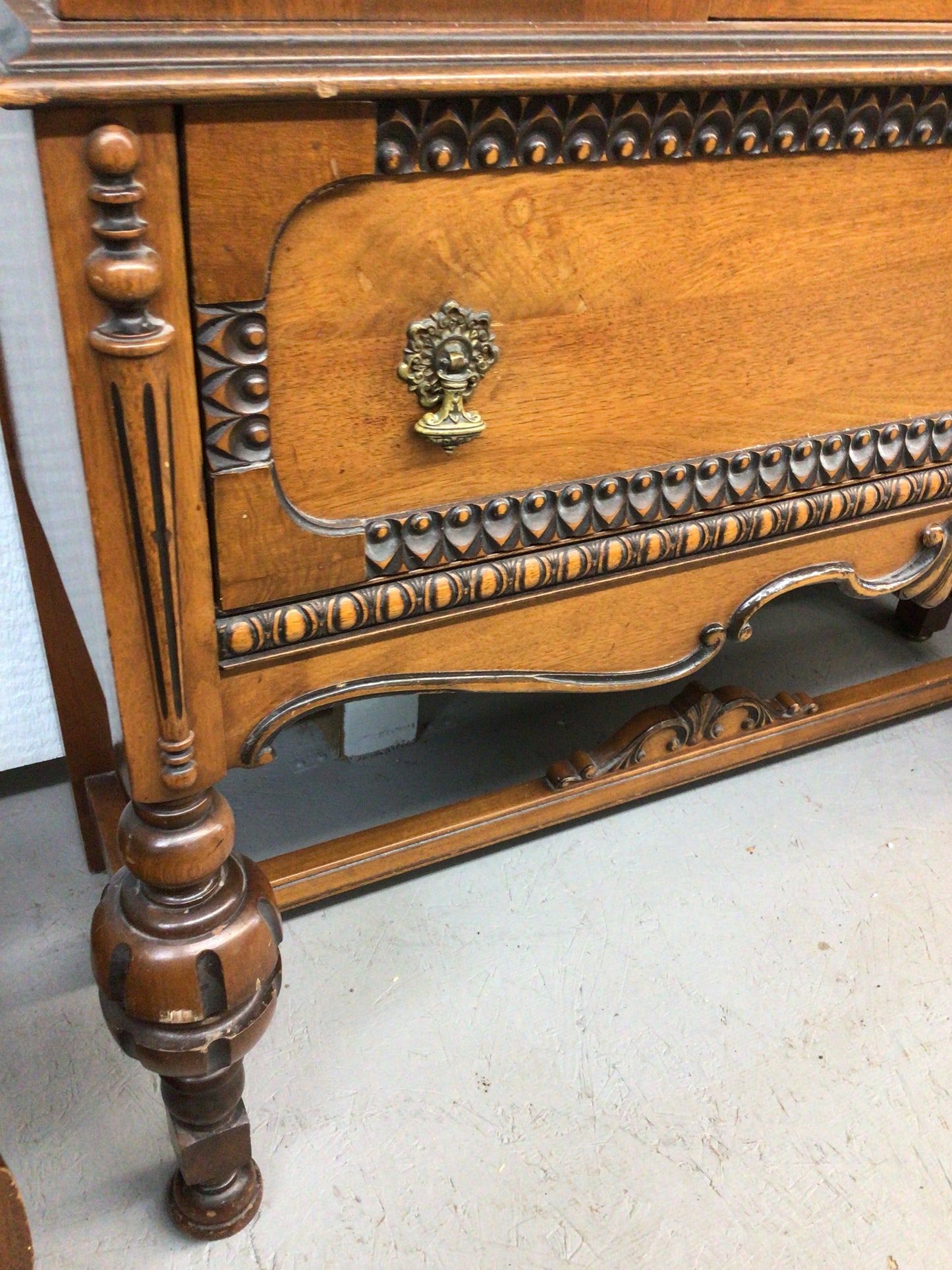 Vintage 1920’s Hutch