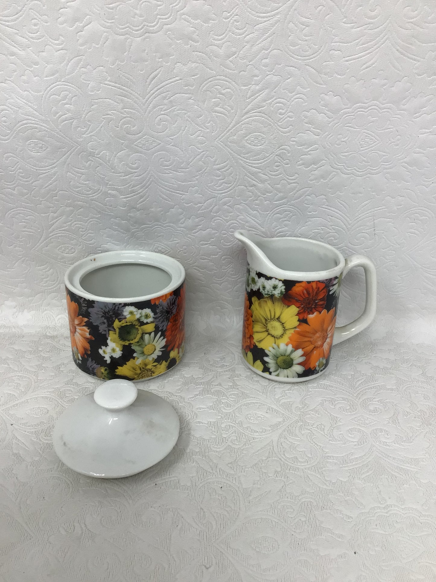 7 Piece Retro Orange Flower Tea Set