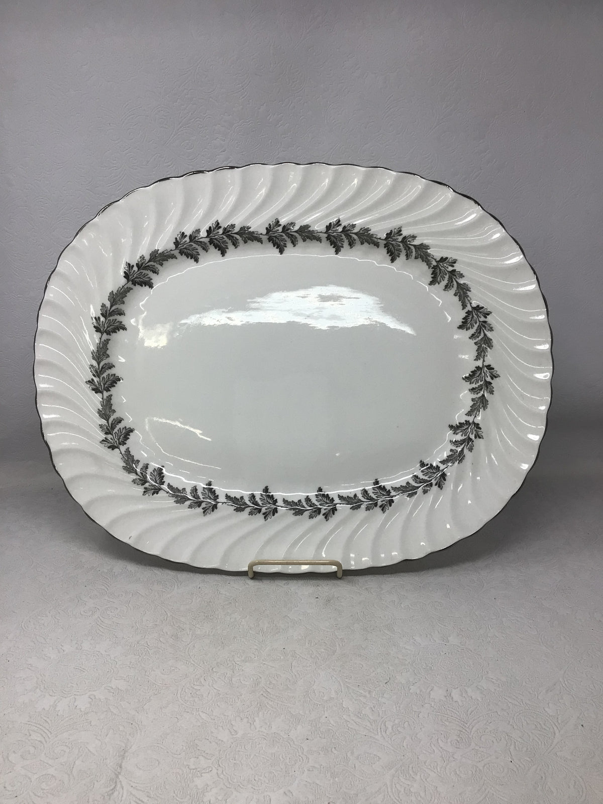 Aynsley “Oak Leaf” Grey 15.5” Platter