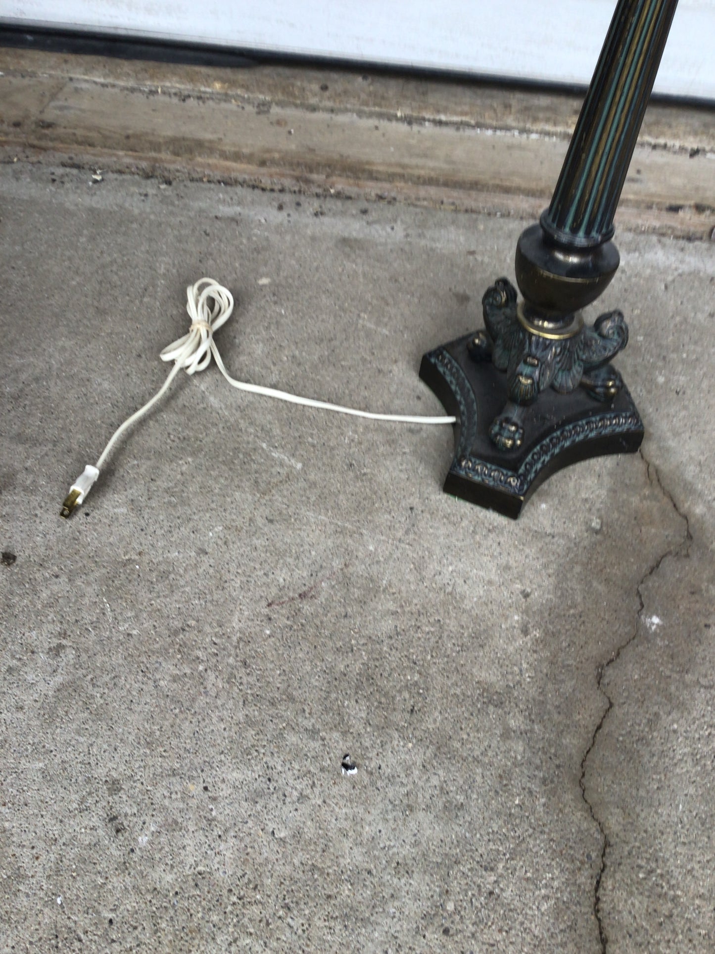 Candelabra Table Lamp with 3 Covers