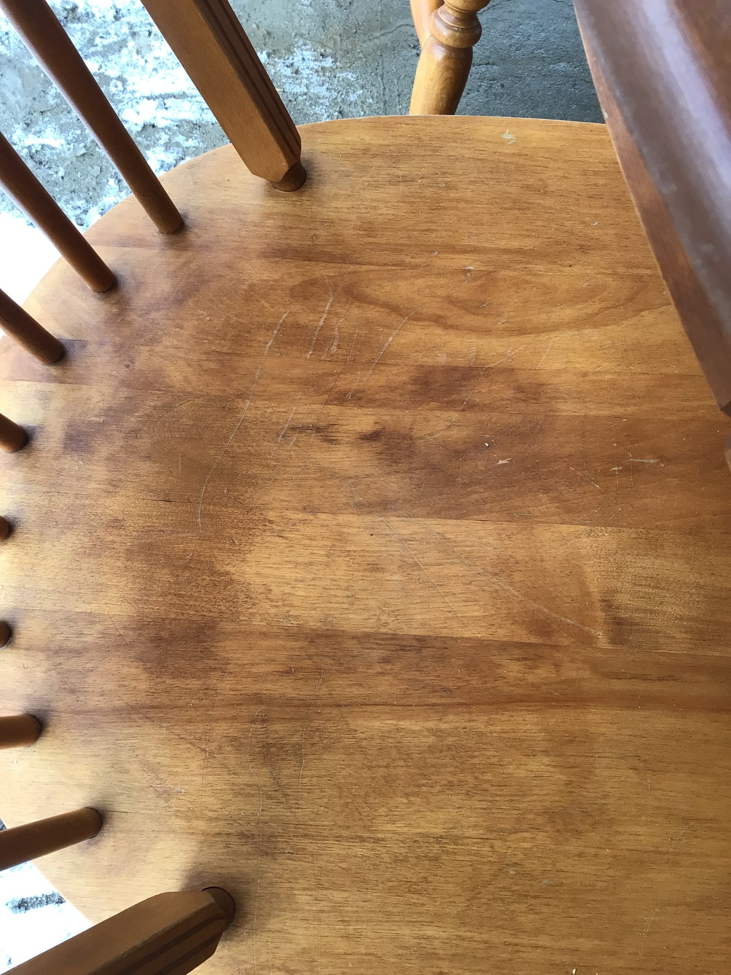Wooden Pedestal Table with Four Chairs and Leaf