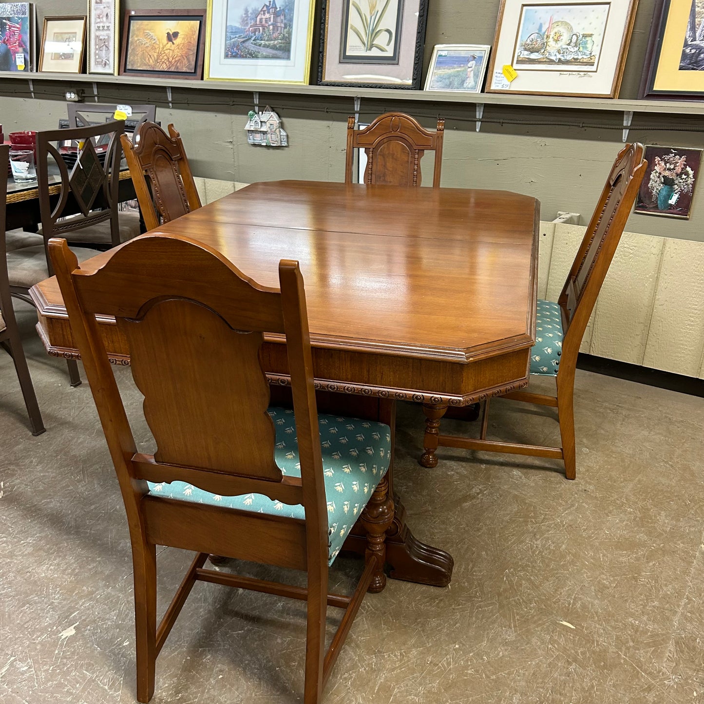 Jacobethan Style Dining Table with 6 Chairs