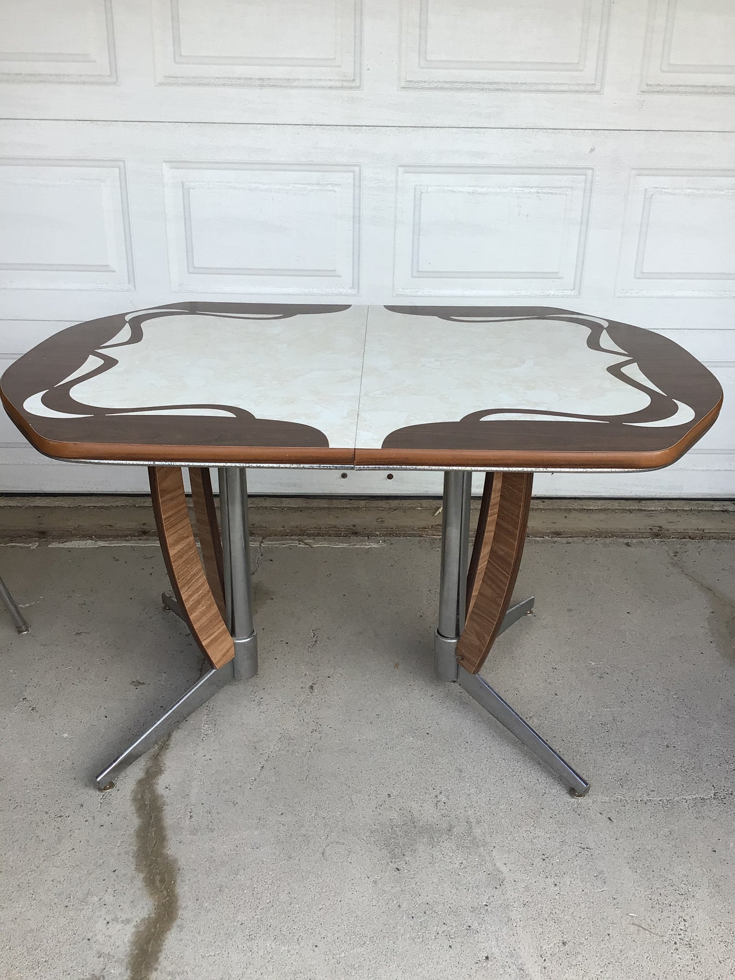 Retro Vintage Kitchen Table with 5 Chairs