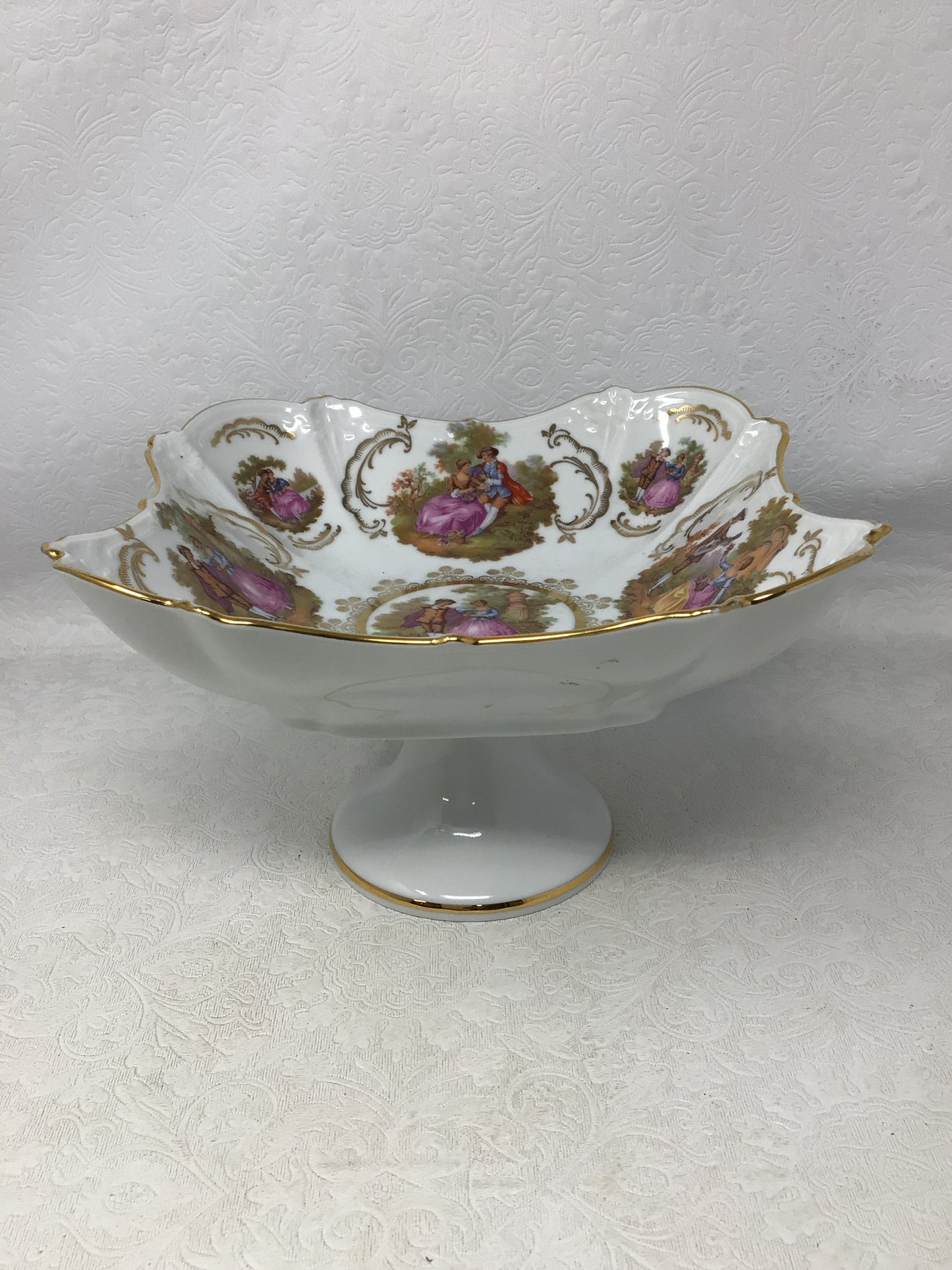 Gloria Fine Porcelain Pedestal Bowl