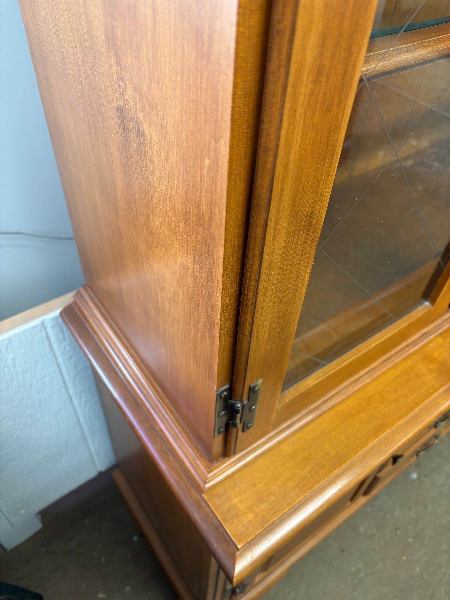 2 Piece Solid Wood China Cabinet