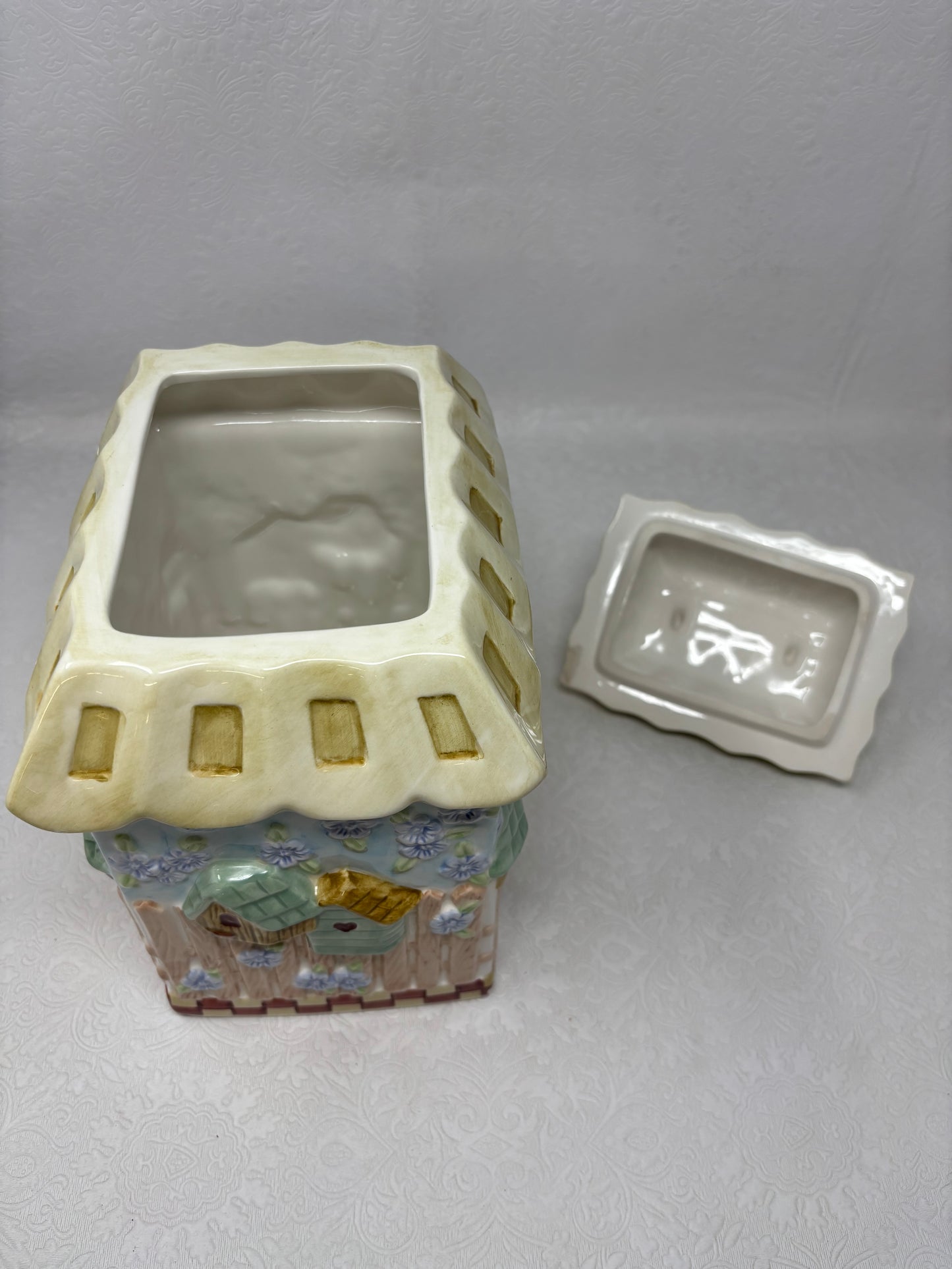 Gibson "Home Sweet Home" Ceramic Birdhouse Cookie Jar