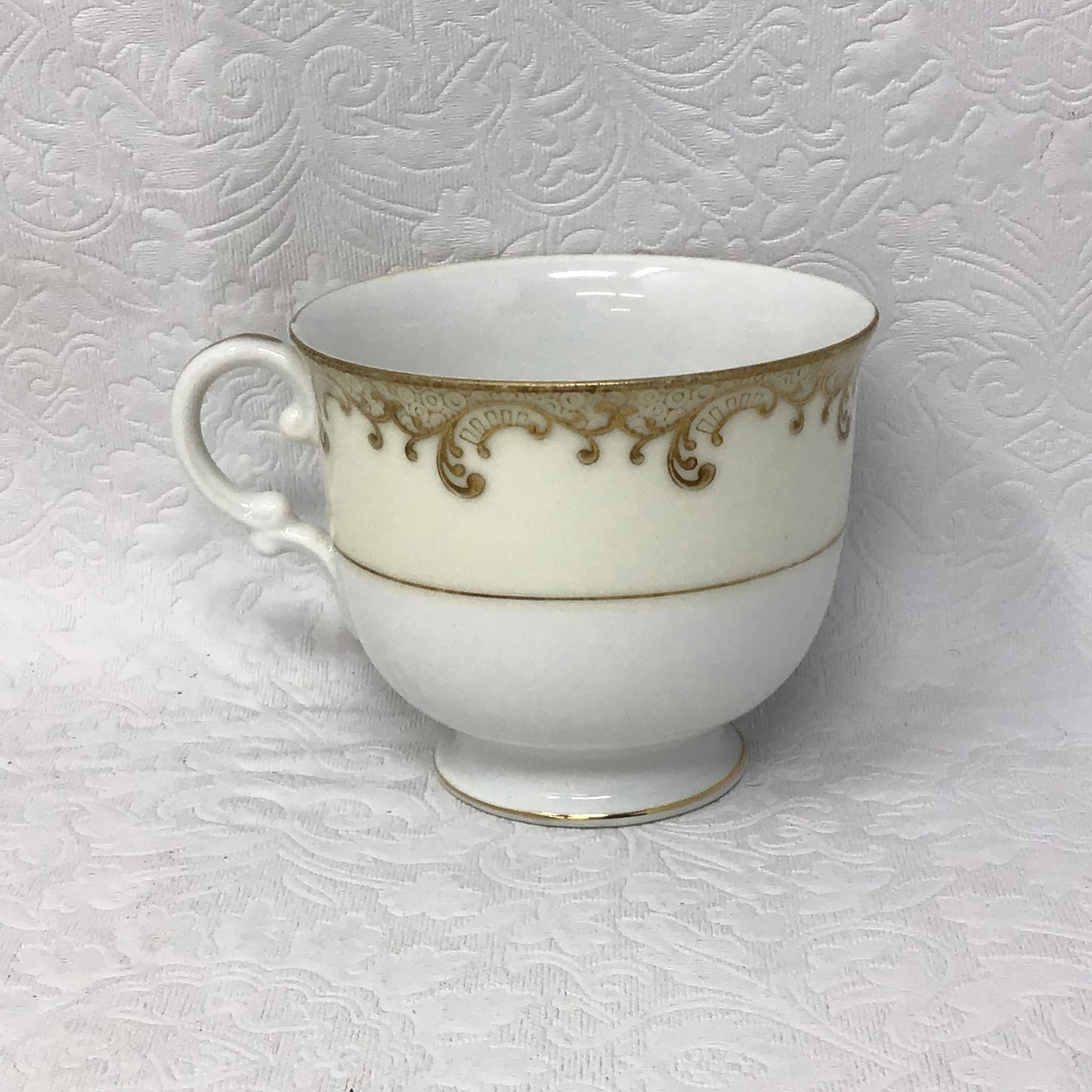 Vintage Meito China Porcelain Trio Tea Set