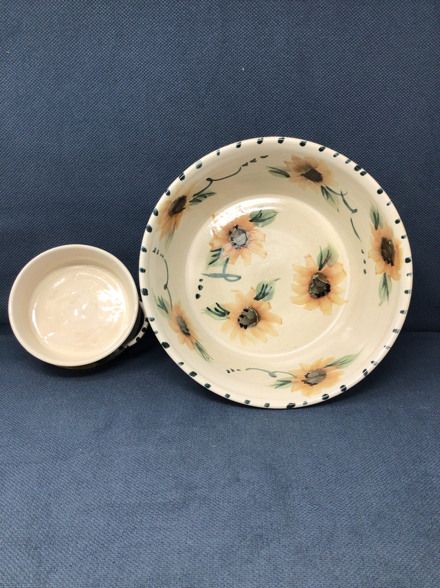 Set of 2 Vintage ‘Country Square’ Ceramic Hand Painted Bowls