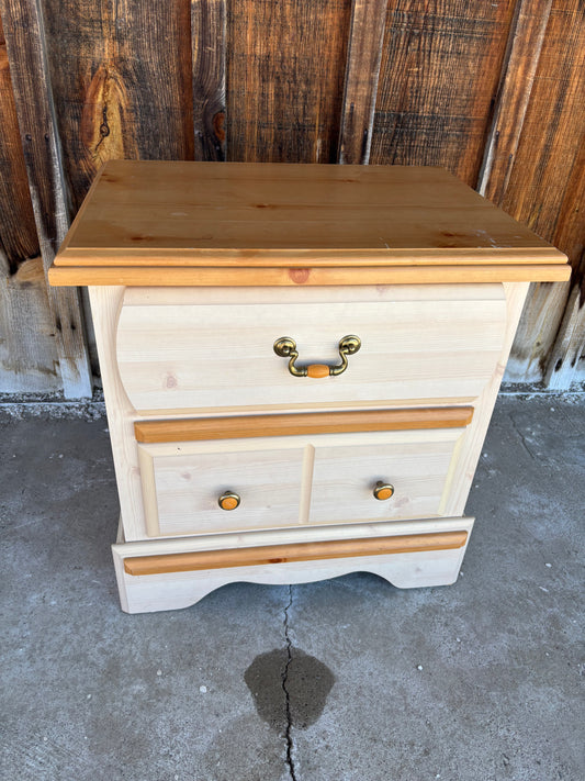 “Kathy Ireland HOME” Nightstand