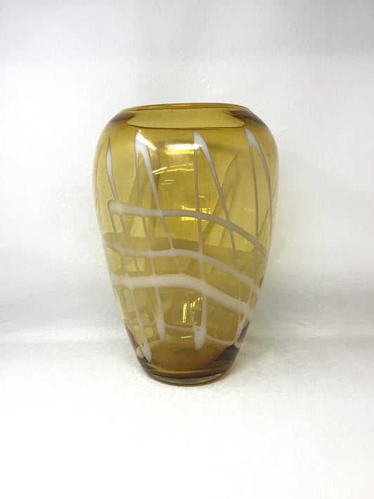 Honey Coloured Vase with Drizzle Pattern
