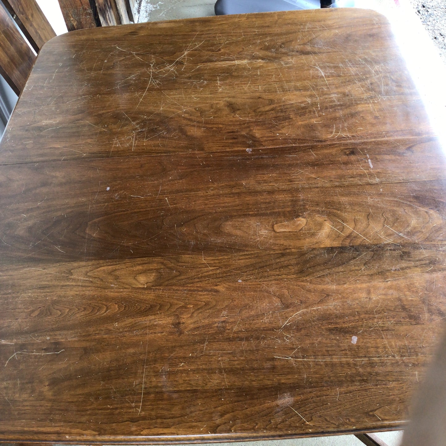 Solid Wood Pedestal Table