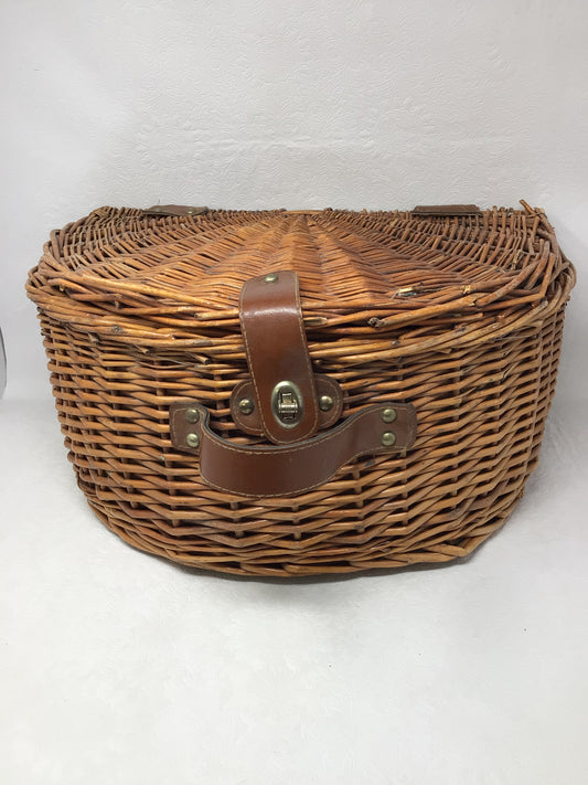 Natural Woven Wicker Picnic Basket Set